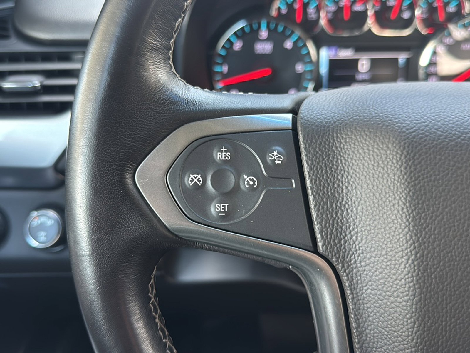 Certified Used 2019 BLUE VELVET METALLIC Chevrolet LT image 34