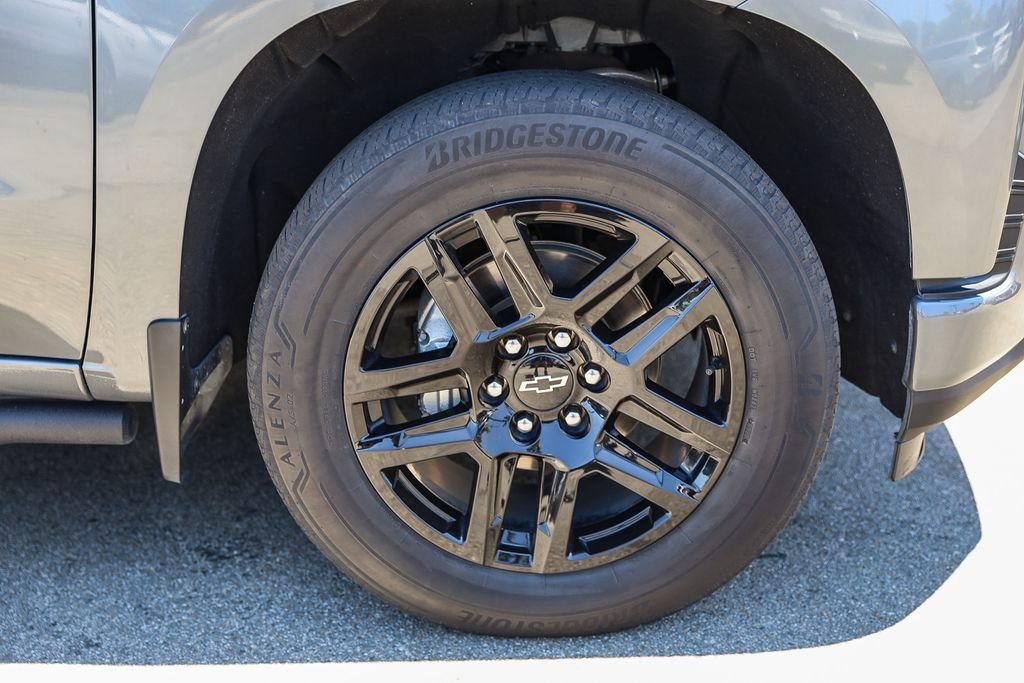 Used 2021 Gray Chevrolet Custom image 4