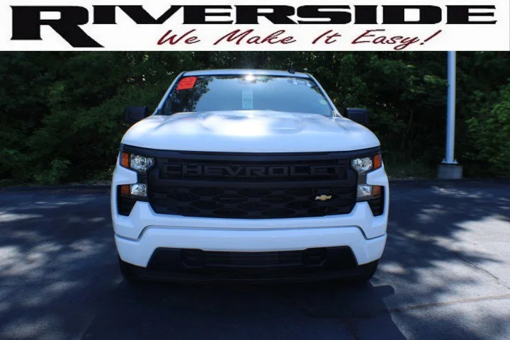 Used 2023 Summit White Chevrolet Custom image 16