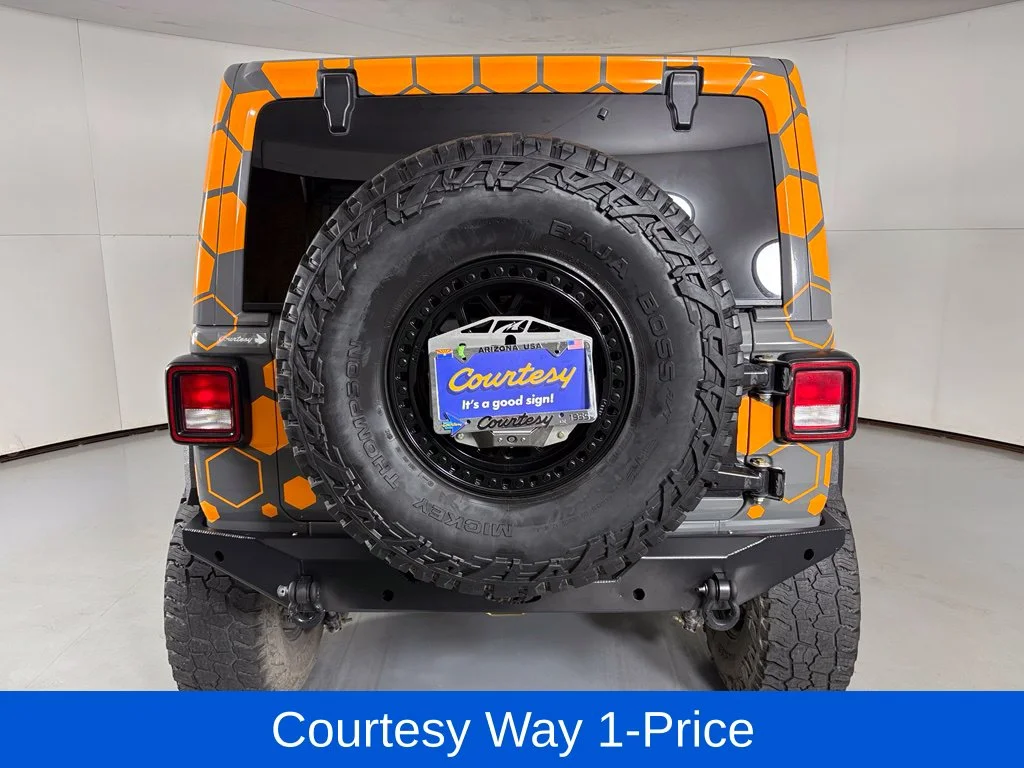 Used 2018 Gray Jeep Unlimited Rubicon image 10