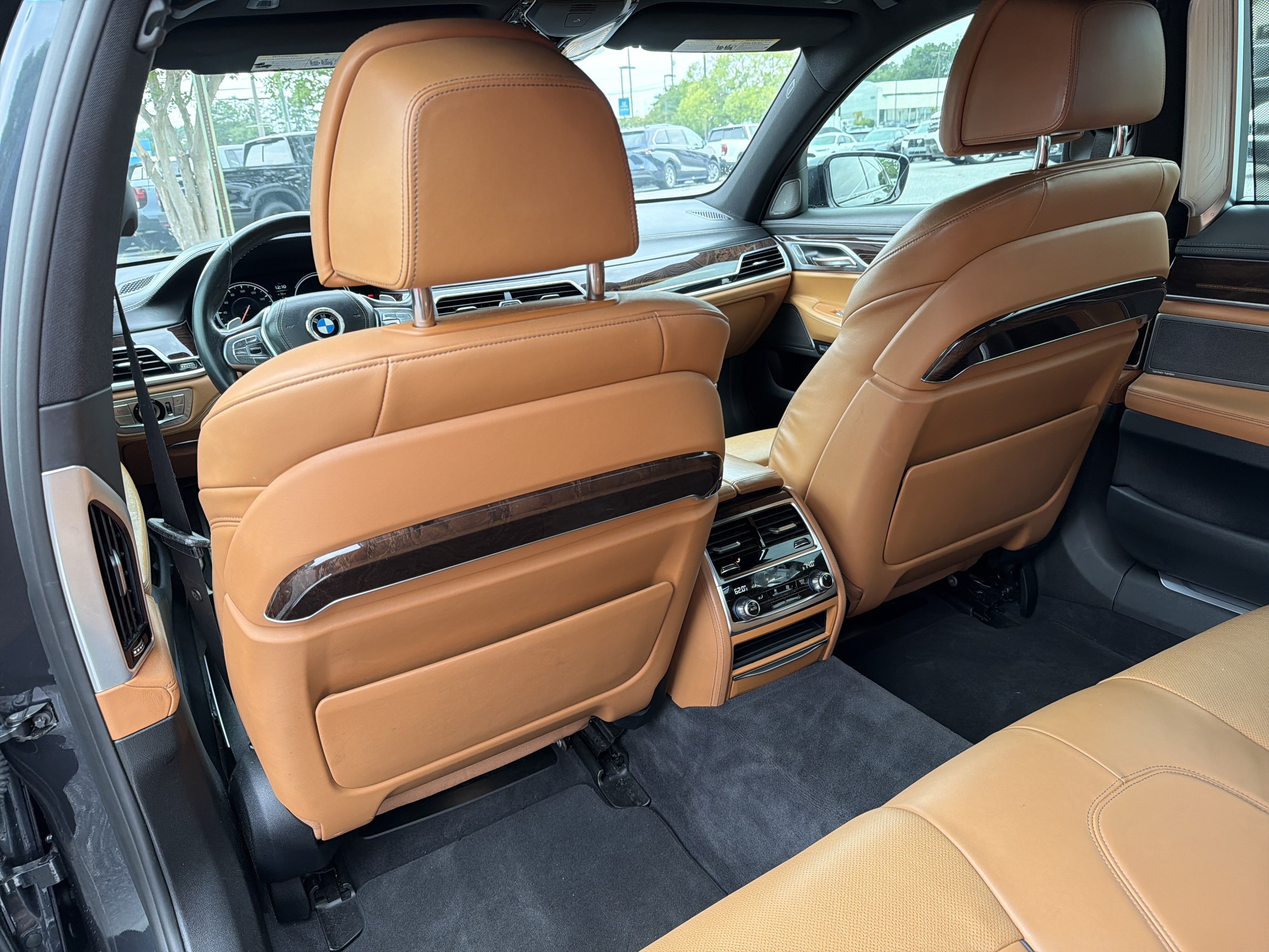 Used 2016 Singapore Gray Metallic BMW 750i xDrive image 20