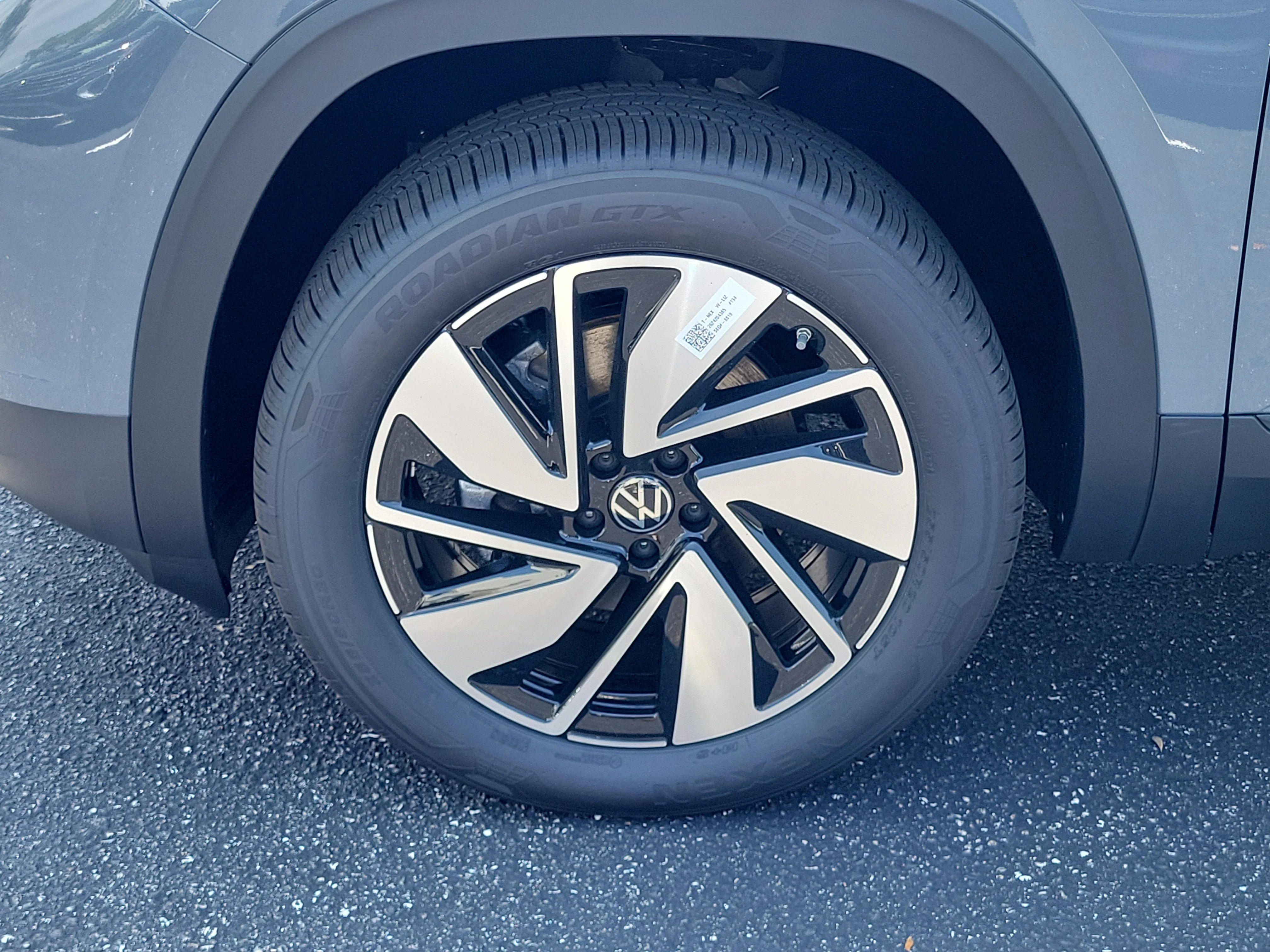New 2026 Gray Volkswagen SE w/Technology image 31