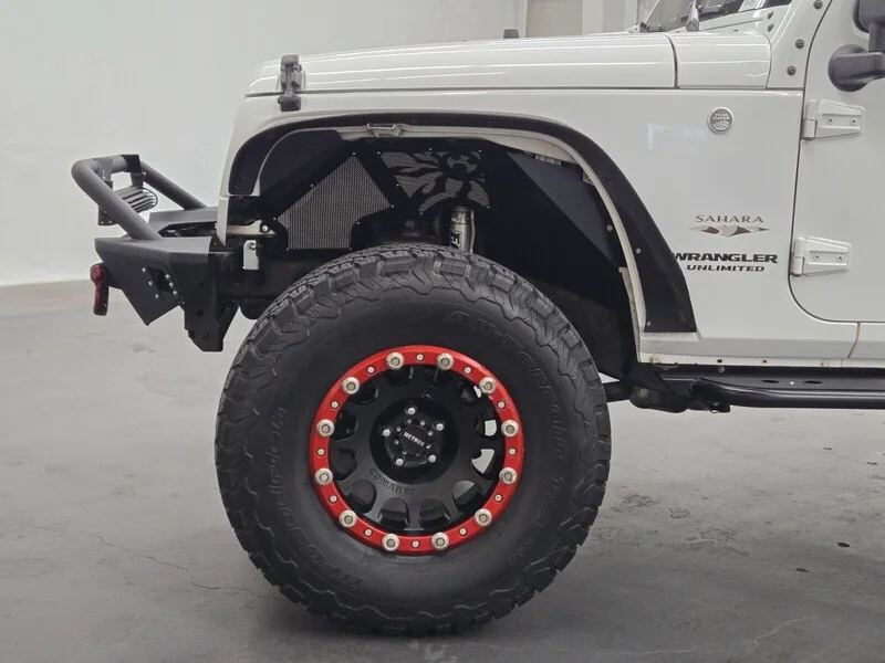 Used 2017 Bright White Clearcoat Jeep Sahara image 6