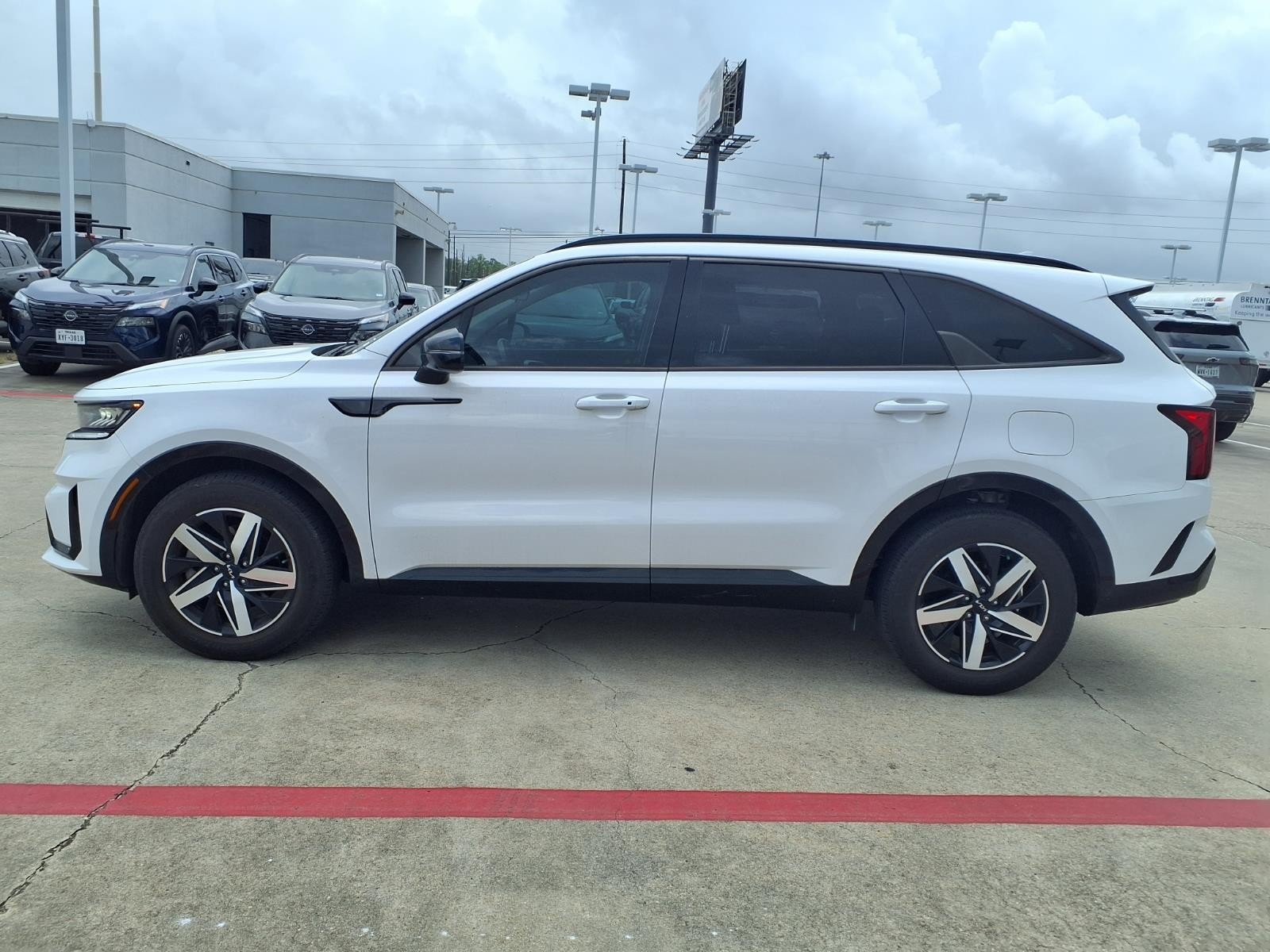 Used 2022 Glacial White Pearl Kia S image 8