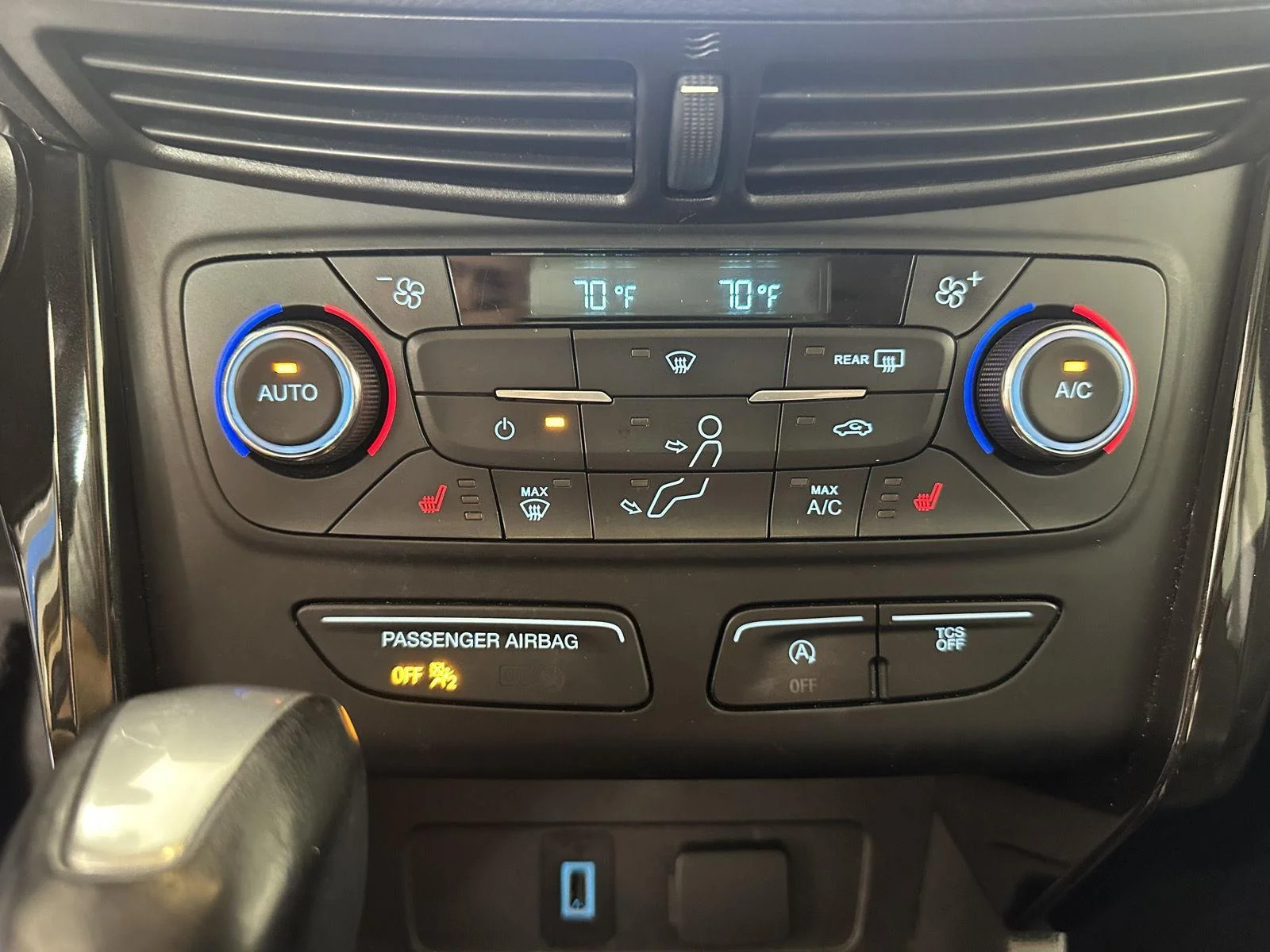Used 2017 Lightning Blue Ford Titanium image 22