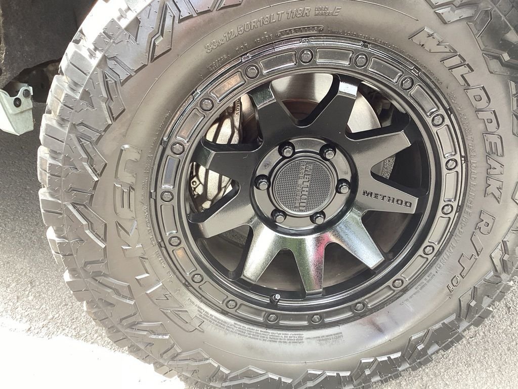 Used 2026 Green Toyota SR5 image 5