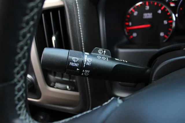Used 2016 Black GMC Denali image 9