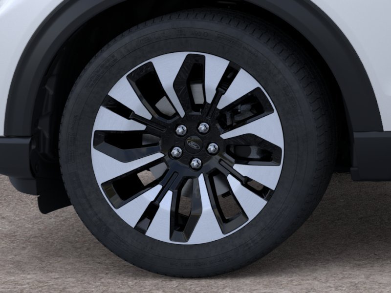 New 2026 Star White Metallic Tri-Coat Ford Platinum™ image 19