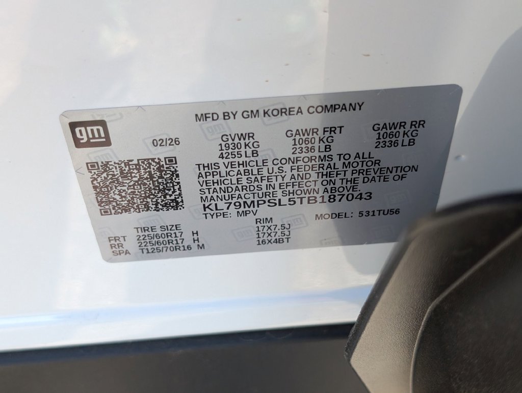 New 2026 Summit White Chevrolet LT image 30