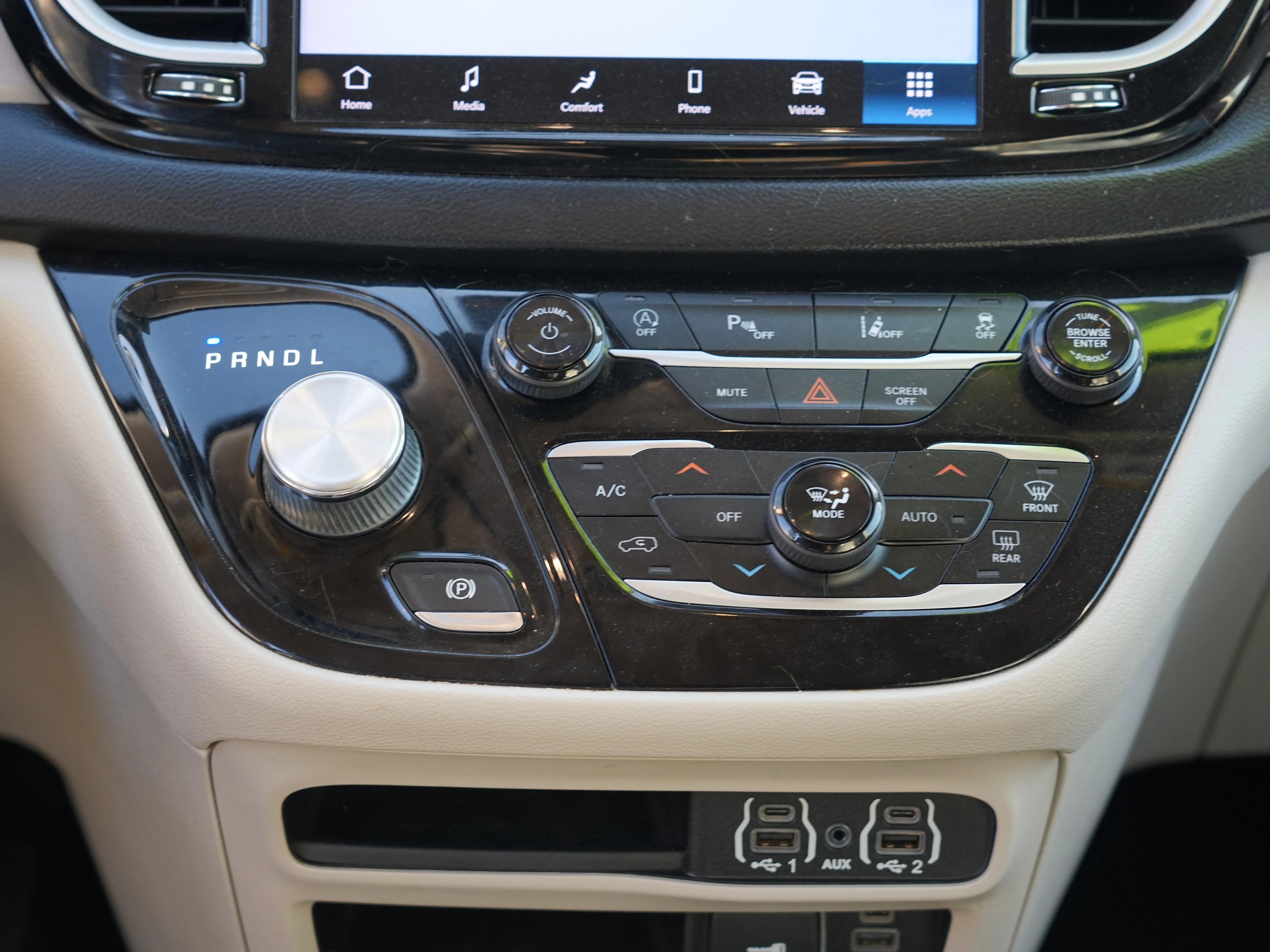 2022 Chrysler Pacifica Touring L - Photo 22