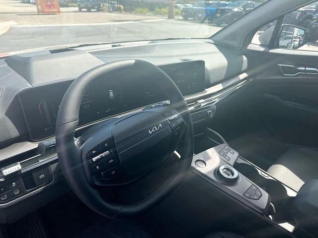New 2027 Wolf Gray Kia SX Prestige image 9