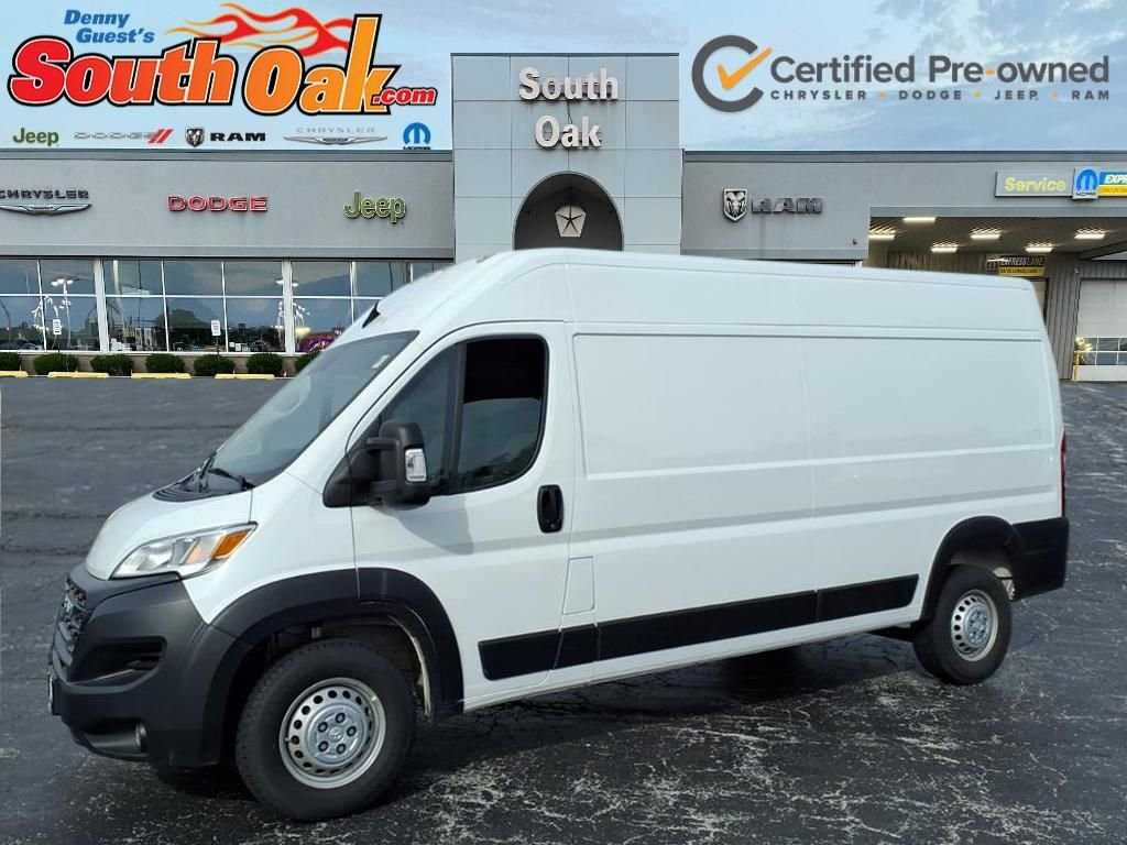 Used 2025 White Ram High Roof image 4