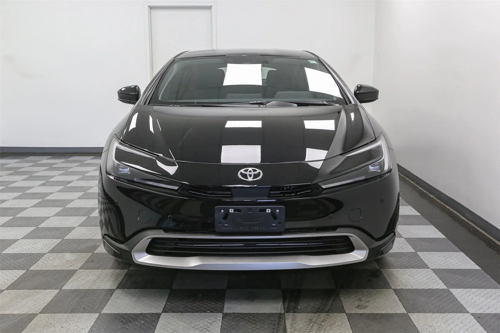 New 2026 Midnight Black Metallic Toyota SE image 3