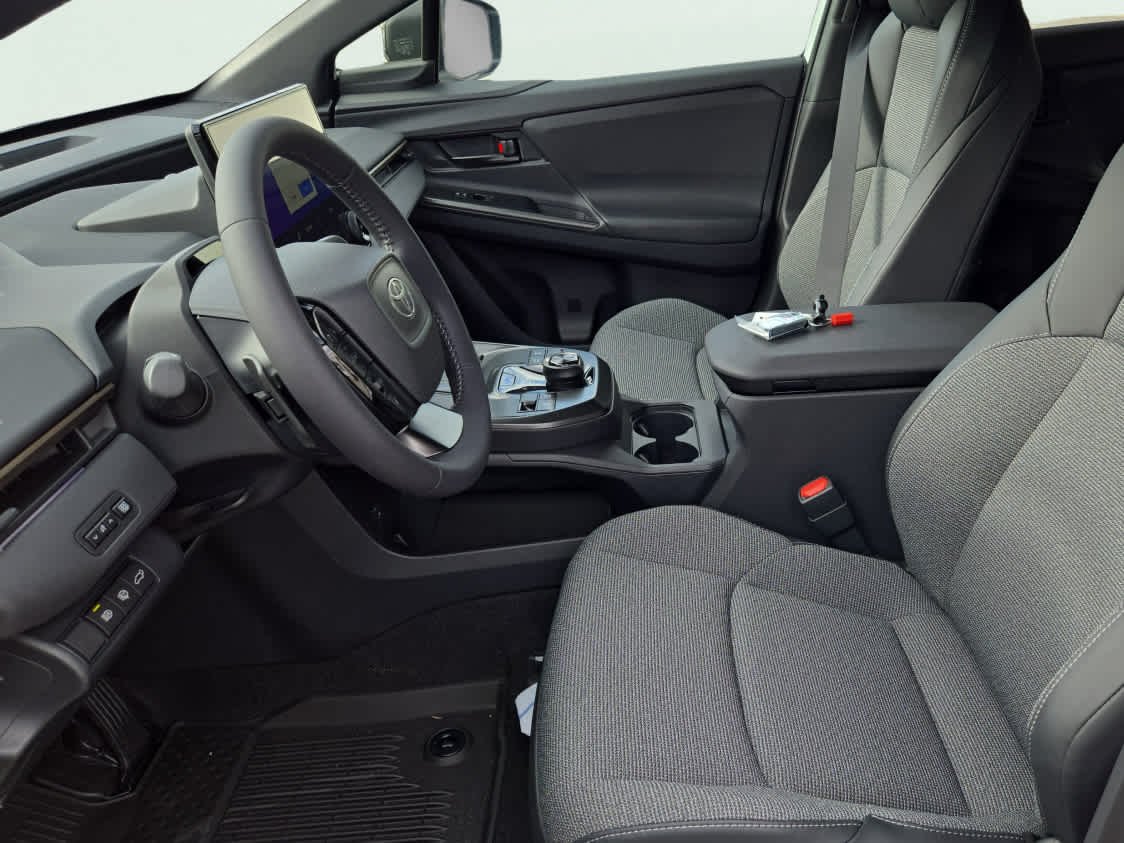New 2026 Wind Chill Pearl Toyota XLE Plus image 9