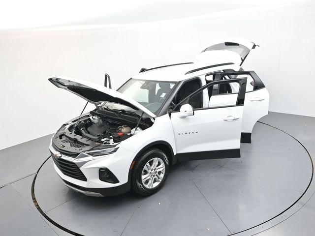 Used 2022 Summit White Chevrolet LT image 44