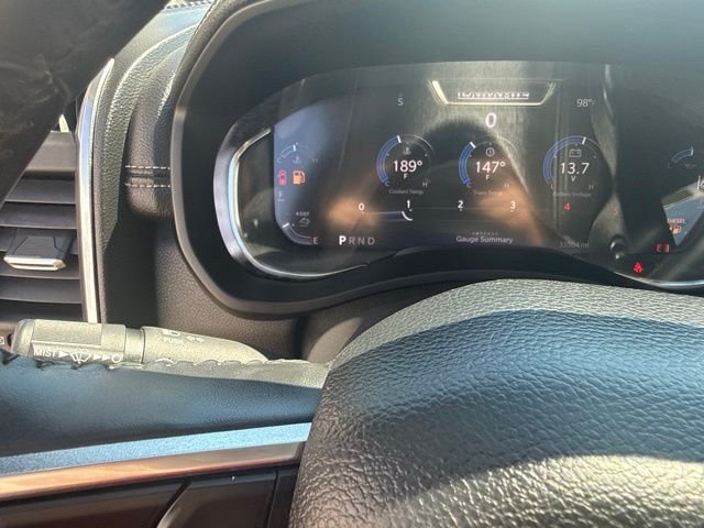 Used 2024 White Ram Laramie image 31