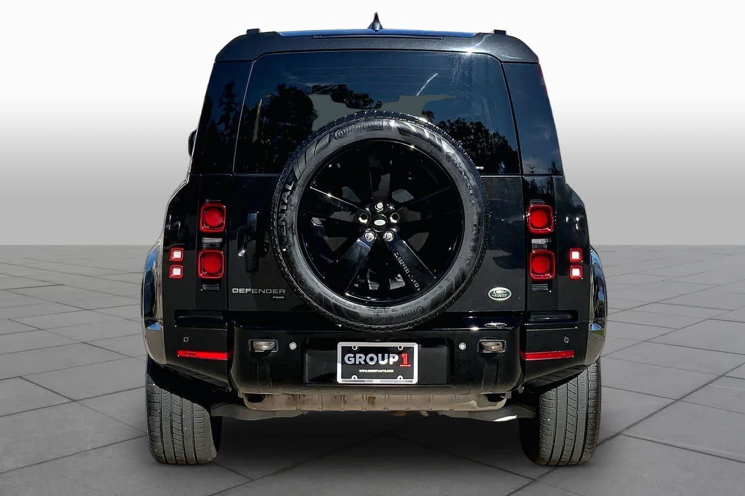 Used 2022 BLACK Land Rover X-Dynamic HSE image 5