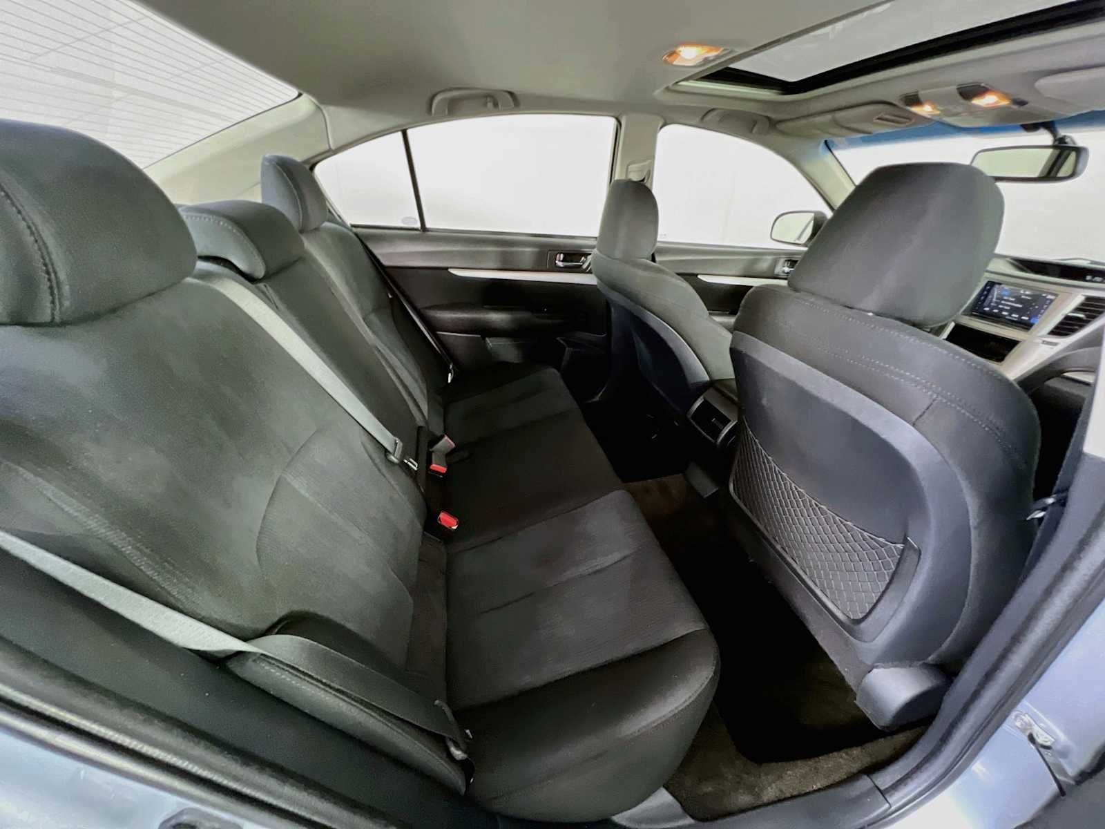 Used 2014 Ice Silver Metallic Subaru 2.5i Premium image 26