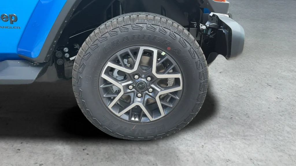 New 2026 Hydro Blue Pearl-Coat Exterior Paint Jeep Sahara image 23