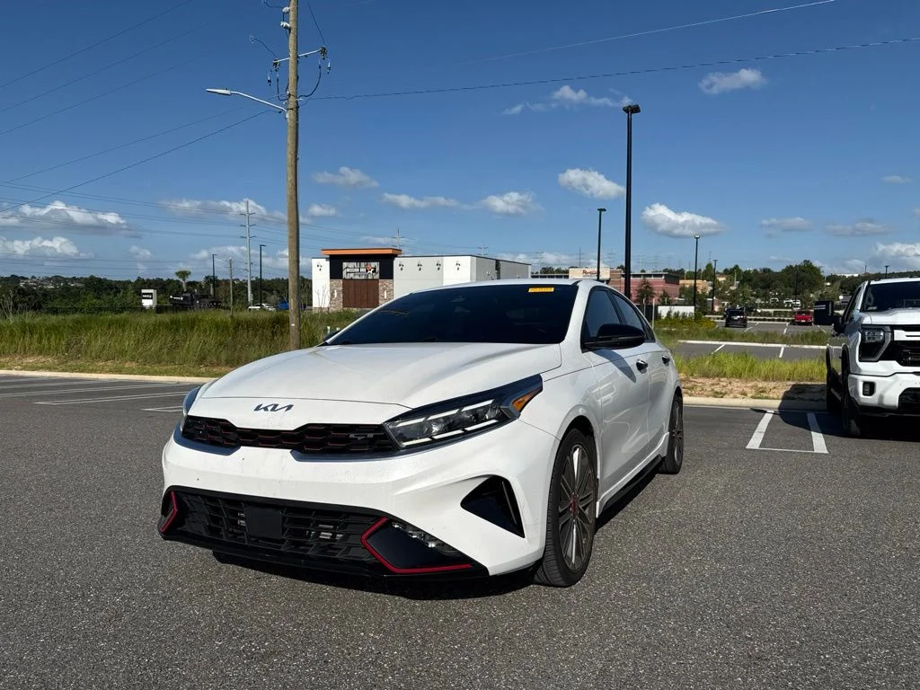Used 2024 White Kia GT image 5