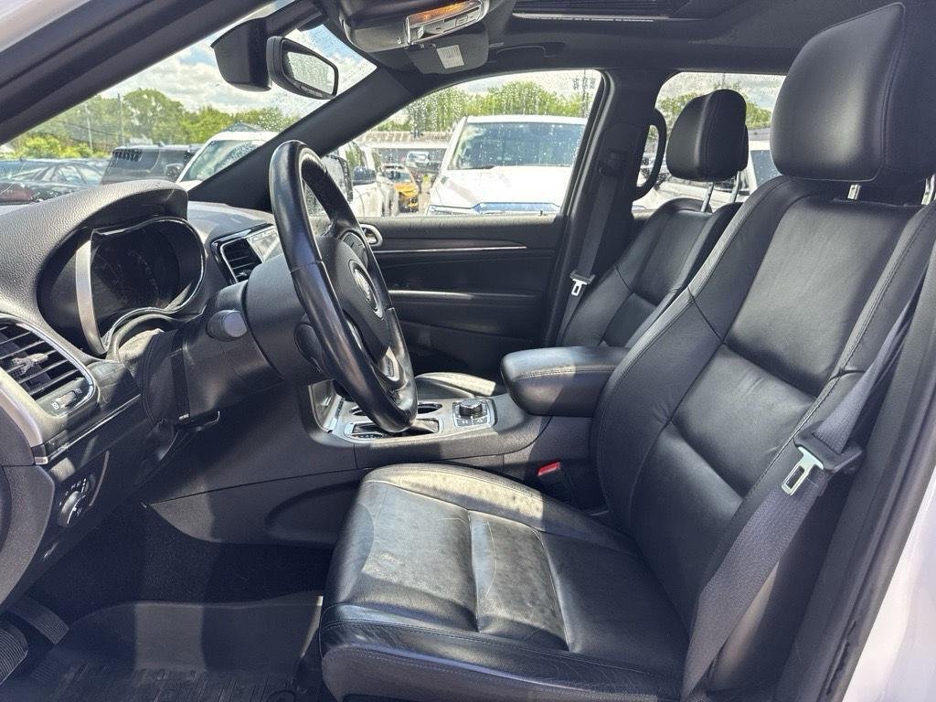 Used 2021 Bright White Clearcoat Jeep Limited image 5