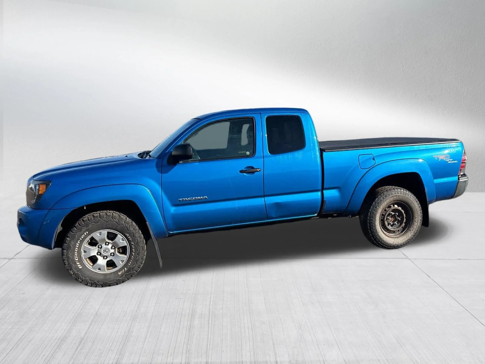 Used 2010 SPEEDWAY BLUE Toyota ACC CAB 4WD V6 AT image 13