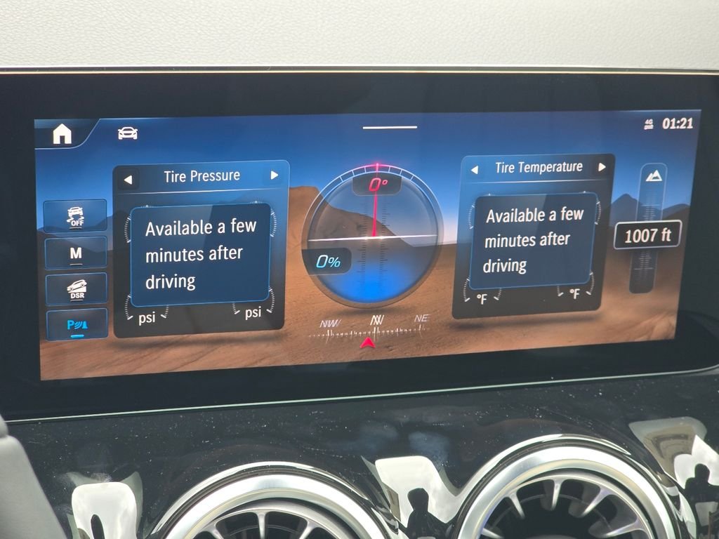 New 2026 Polar White Mercedes-Benz GLA 250 image 9