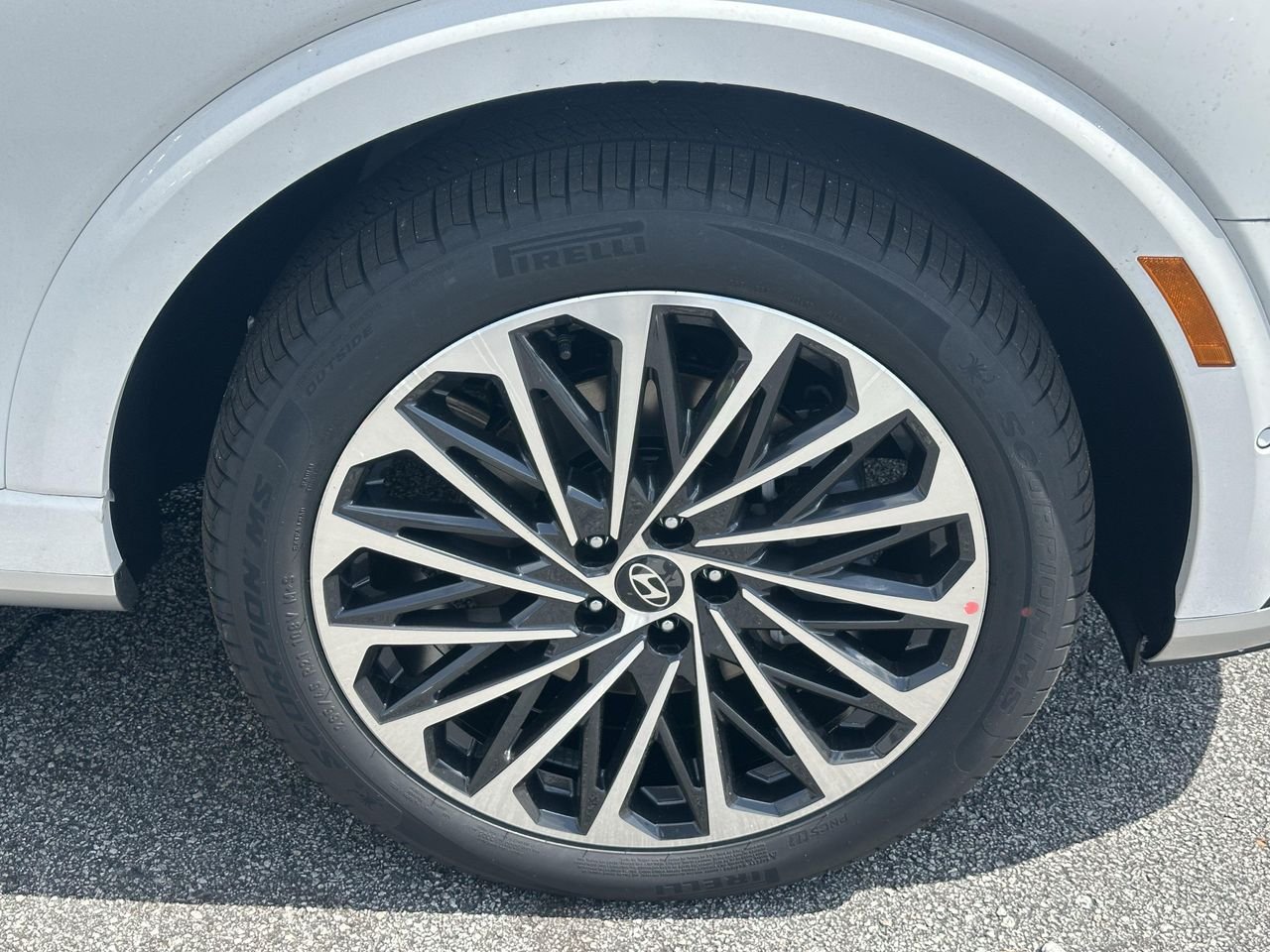 New 2027 Creamy White Pearl Hyundai Calligraphy image 12
