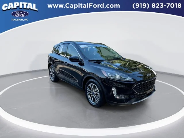 Used 2022 Black Ford SEL image 2