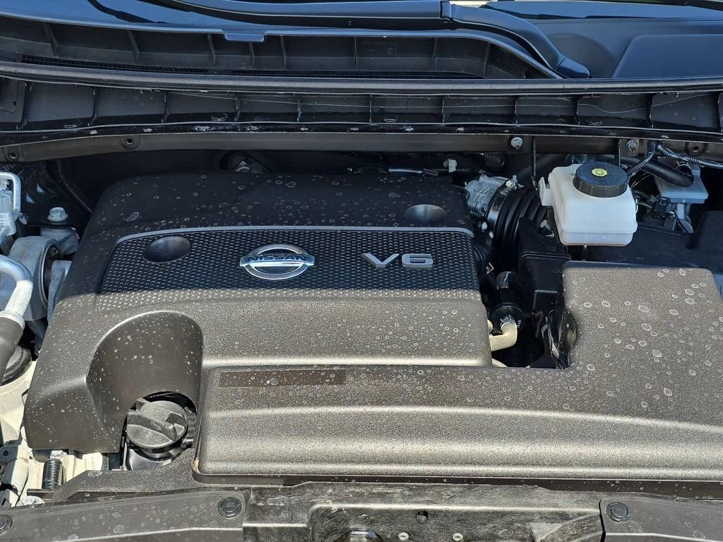Used 2024  Nissan SV image 31
