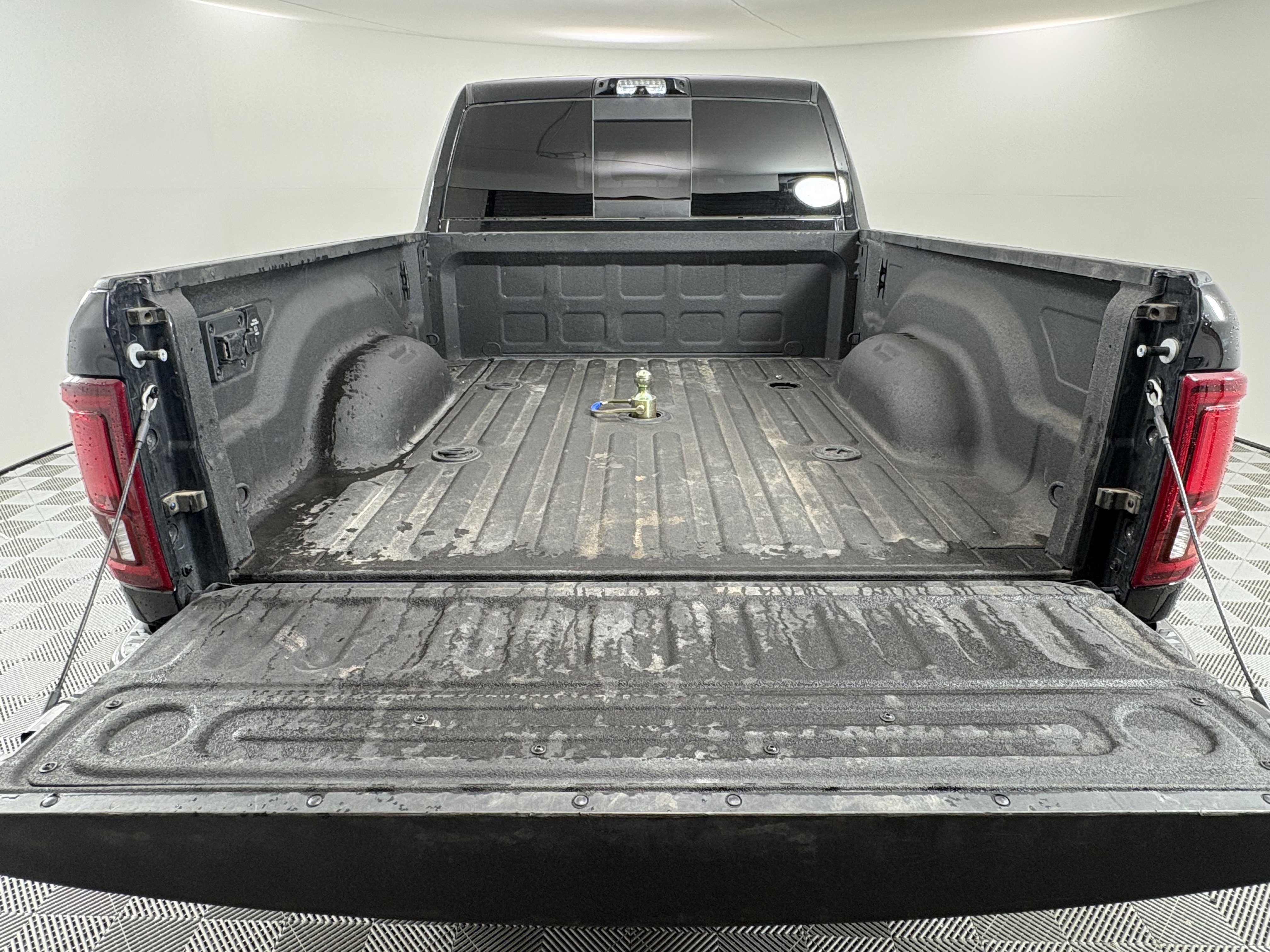 Used 2025 Diamond Black Crystal Pearlcoat Ram Longhorn image 24