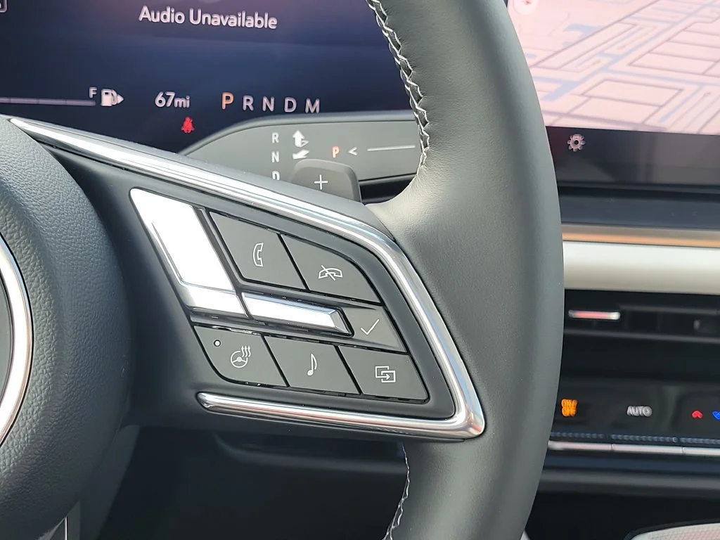 New 2026 Iridescent White Tricoat Buick Avenir image 22