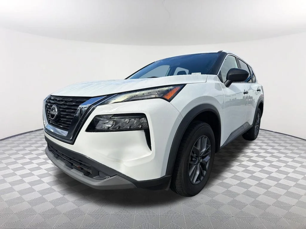 Used 2023 White Nissan S image 1