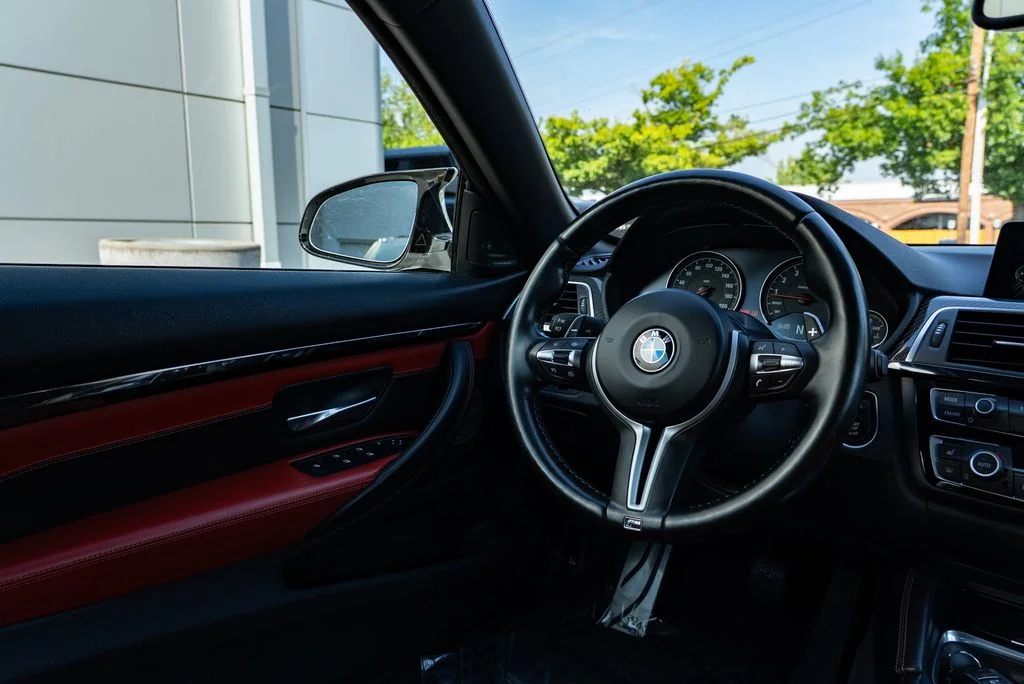Used 2016 White BMW Competition image 11