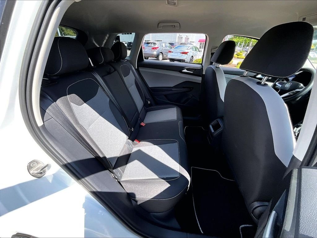 Used 2023 White Volkswagen 1.5T S image 16