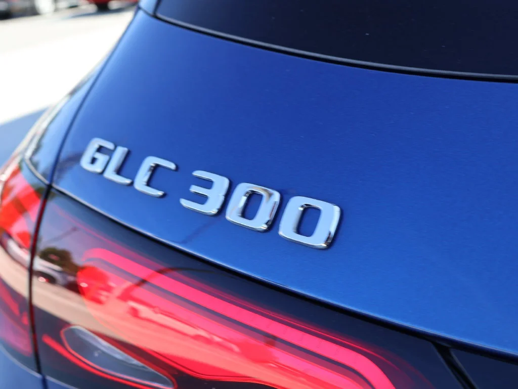 New 2027 Blue970 Mercedes-Benz GLC 300 image 15