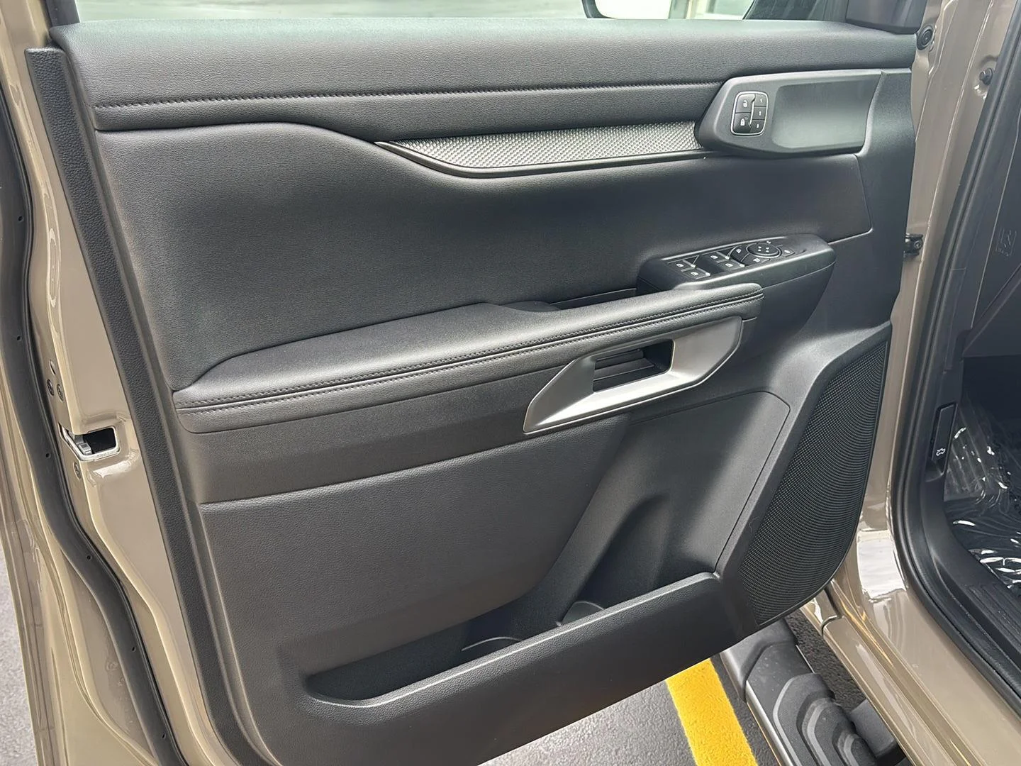 New 2026 Marsh Gray Ford Lariat® image 10