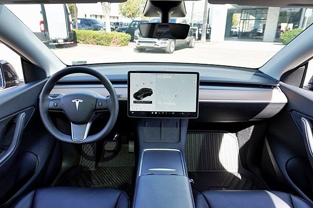 Used 2021 Black Tesla Long Range image 16