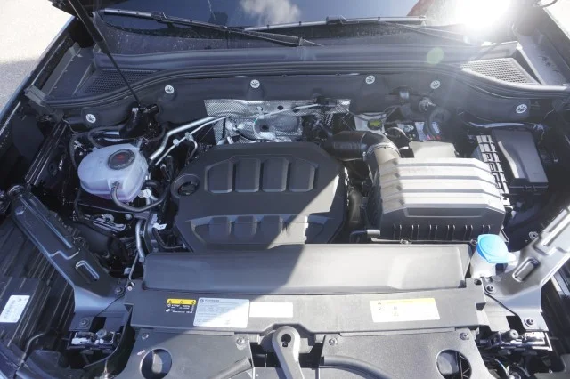 New 2026 Deep Black Pearl Volkswagen 2.0T Peak Edition image 31