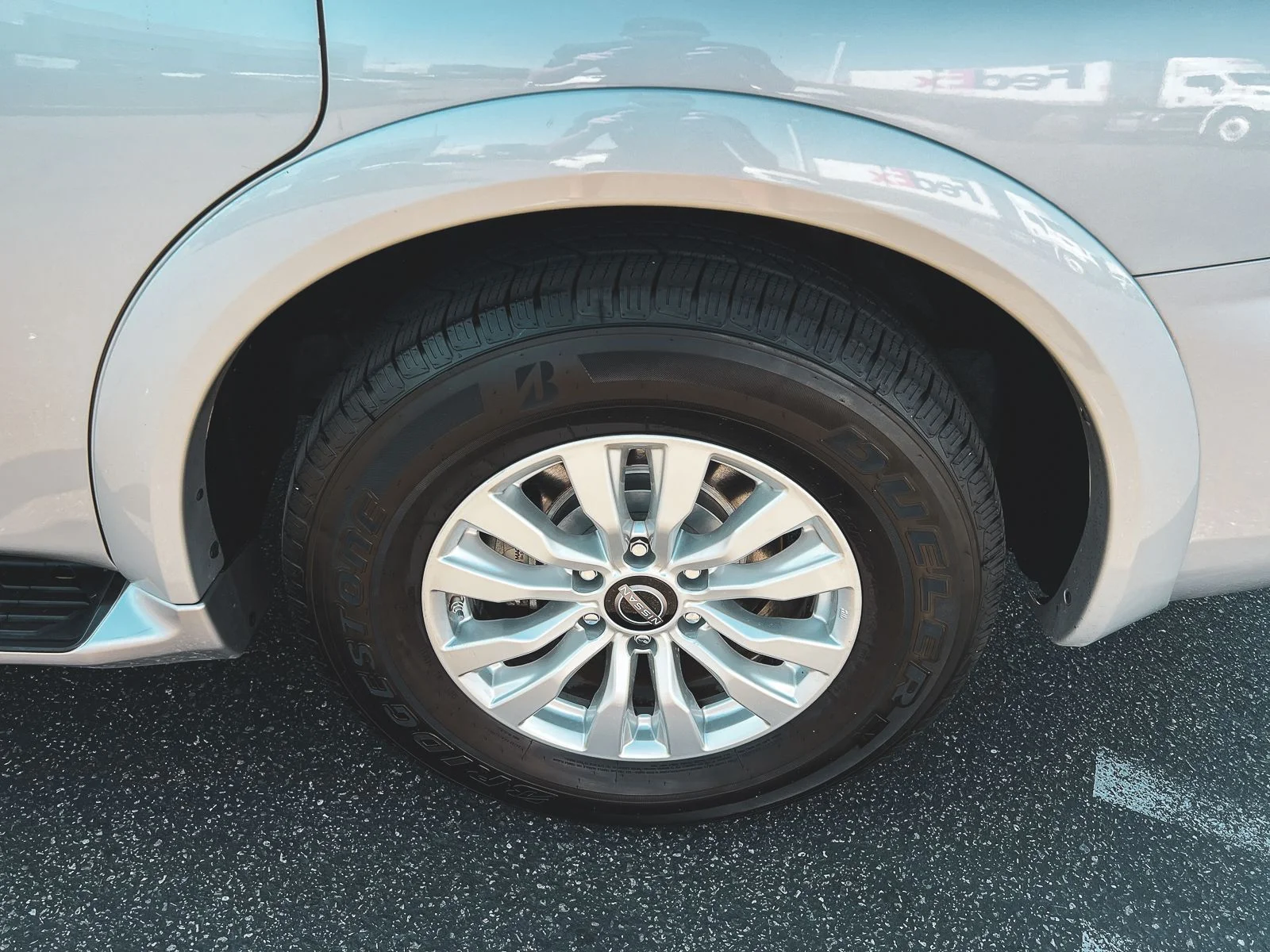 2021 Nissan Armada SV - Photo 11