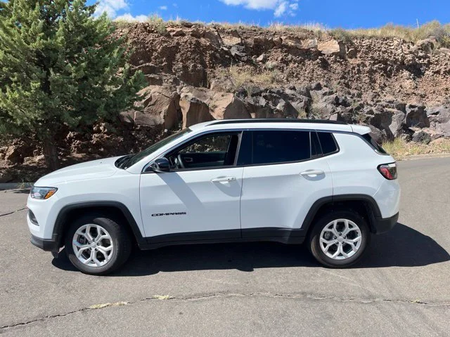 Used 2024 Bright White Clearcoat Jeep Latitude image 12