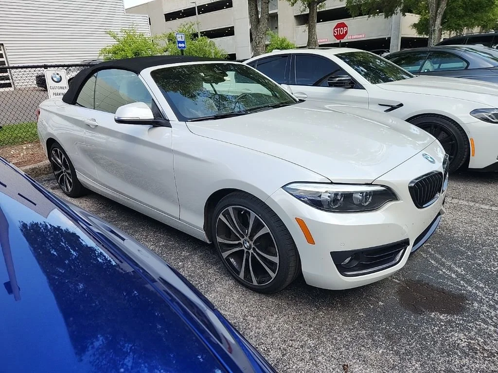 2021 BMW 2 Series 230i Convertible's photo