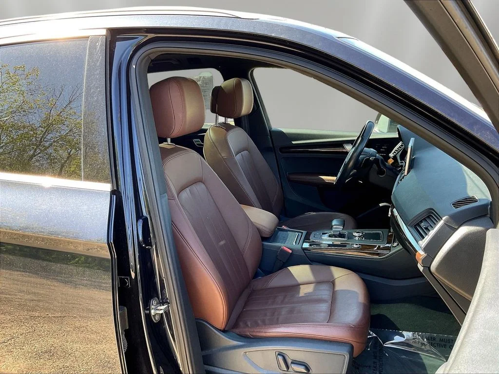 Used 2019 Moonlight Blue Audi 2.0T Premium Plus image 29