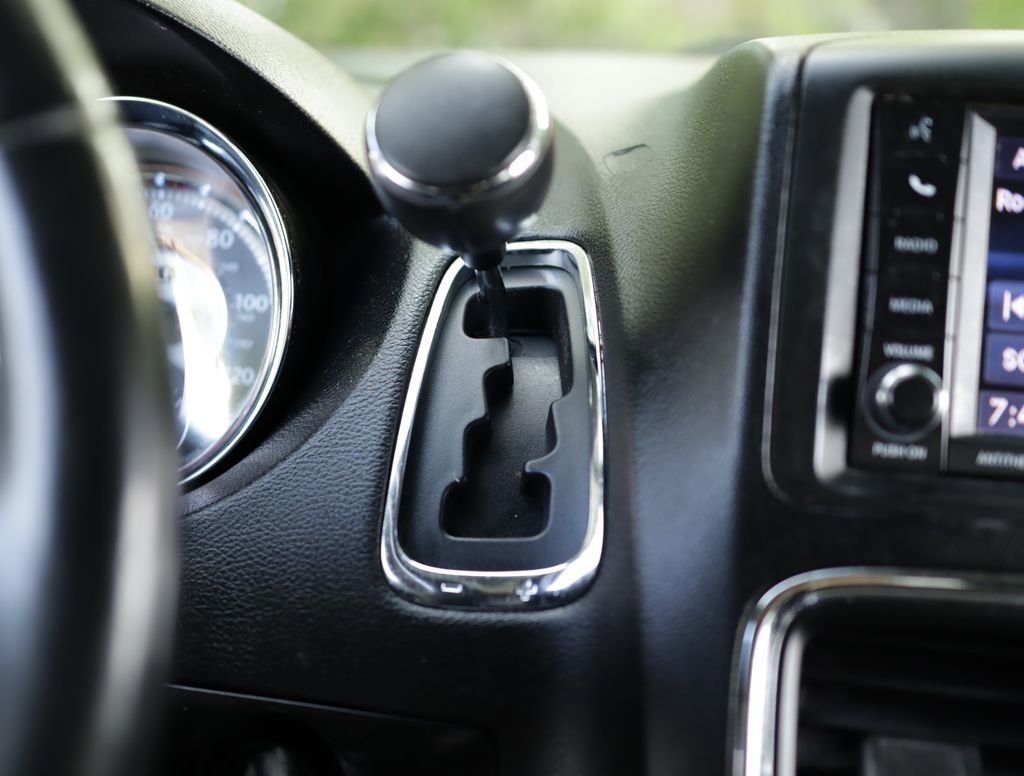 Used 2014 Silver Chrysler Touring-L 30th Anniversary image 33