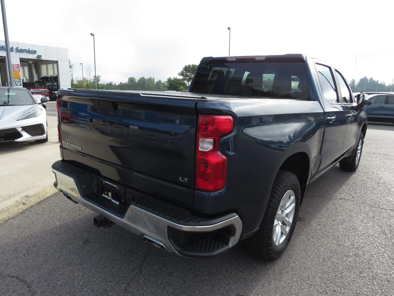 Used 2019  CHEVROLET TRUCK  image 7