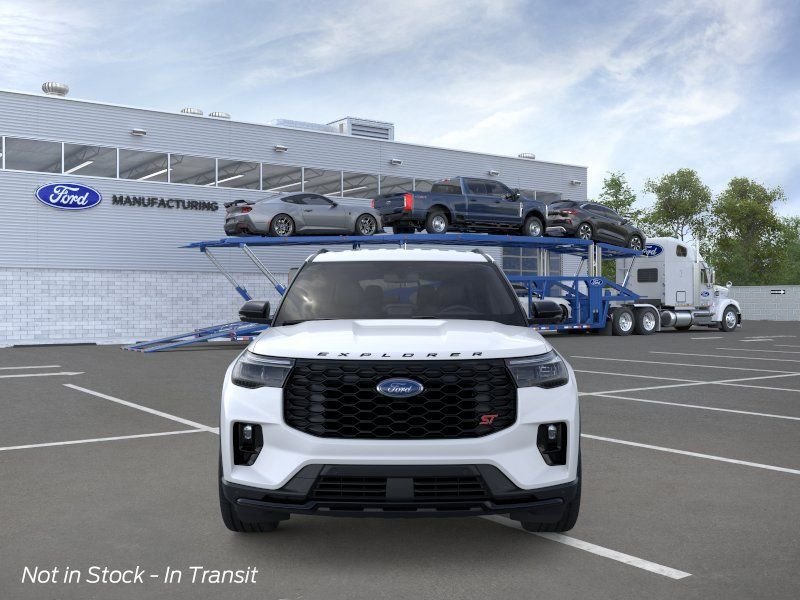 New 2026 Star White Metallic Tri-Coat Ford ST image 6