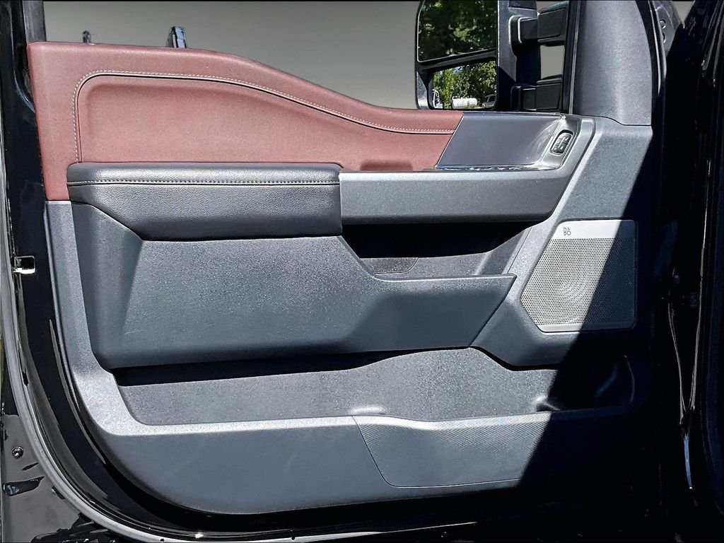 Used 2023 Black Ford Lariat image 9