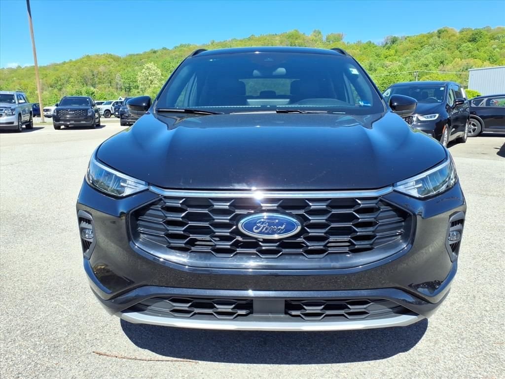 Used 2024 Black Metallic Ford ST-Line Select image 10