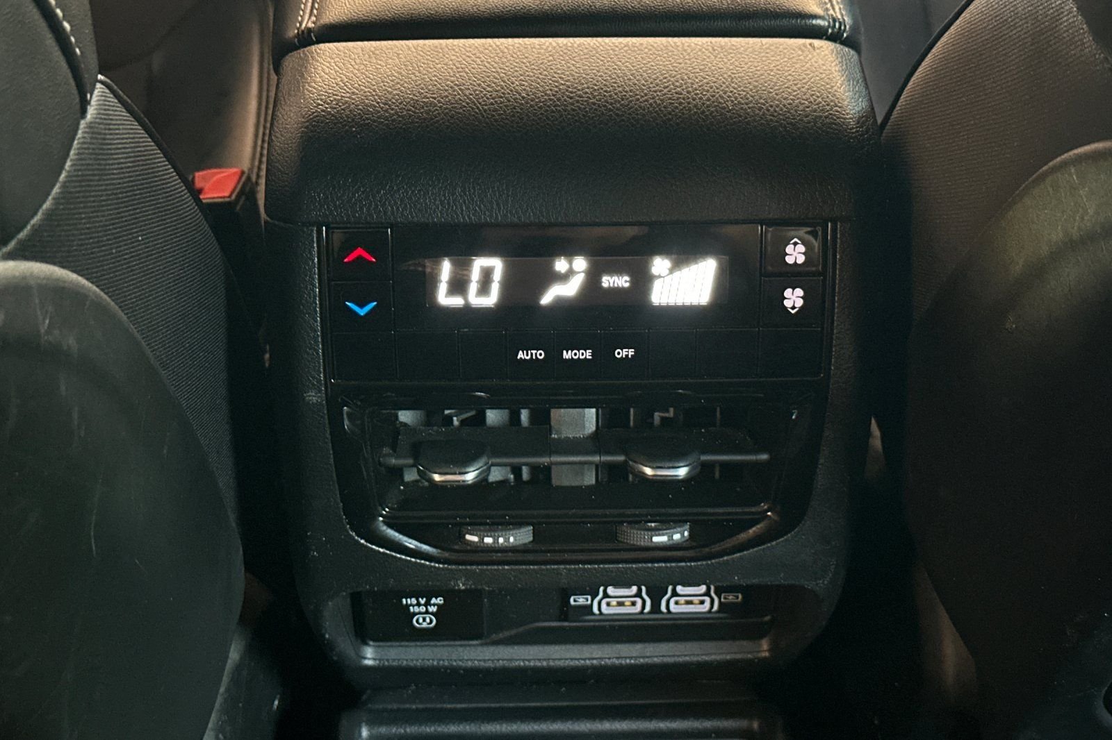 Used 2023 Gray Jeep Altitude image 17