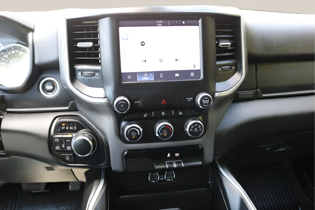 Used 2023 Silver Ram Big Horn/Lone Star image 19